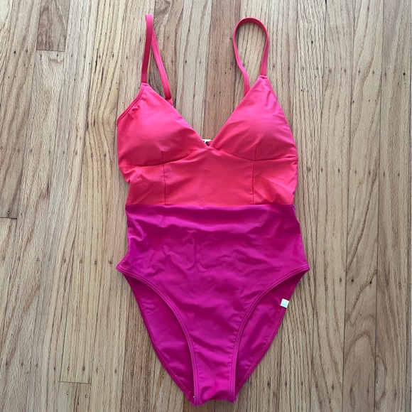 Summersalt The Wave Suit, Strawberry & Spritz - Picture 1 of 10